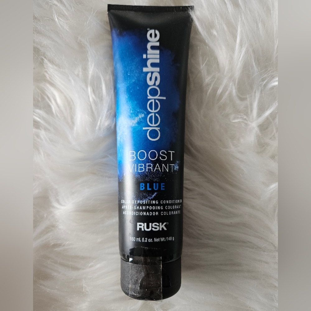 NWOT Rusk‎ Deepshine Boost Vibrant Blue Conditioner